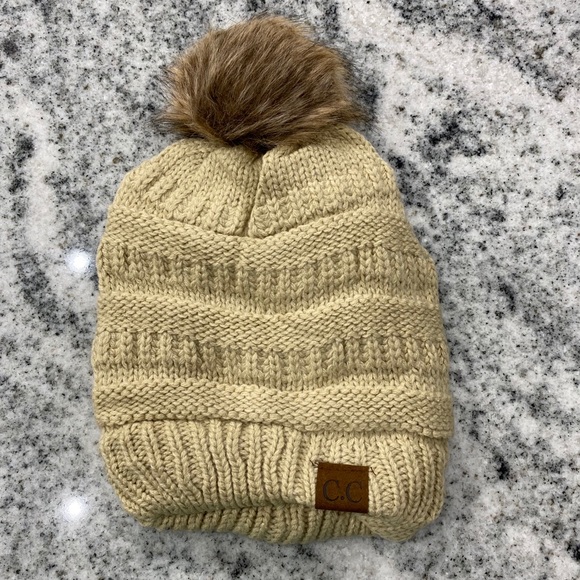 10 BEIGE CC POM STYLE CC BEANIES - Picture 2 of 7